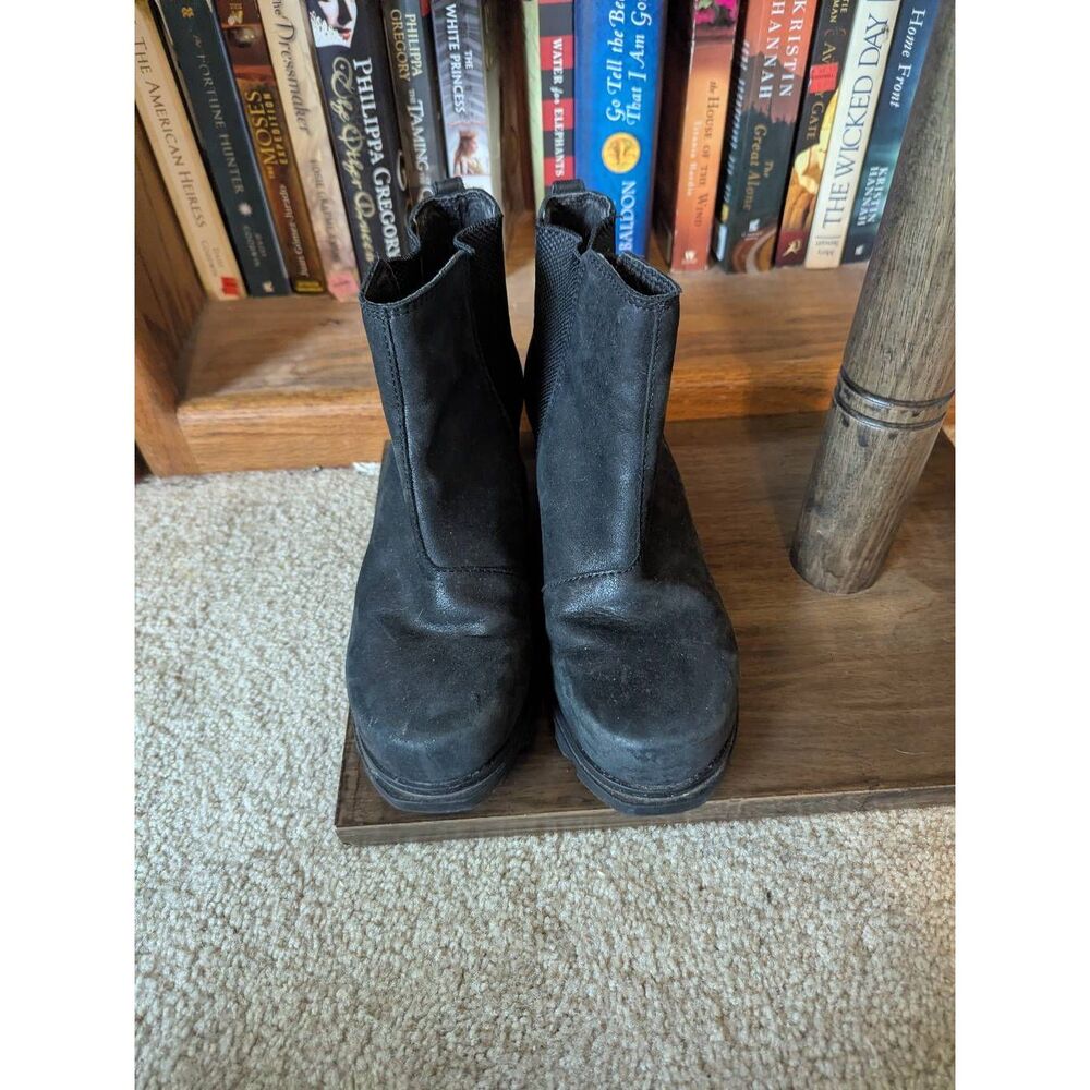 Sorel Black Suede Wedge Ankle Boots Comfortable Slip-On Women Size 8.5